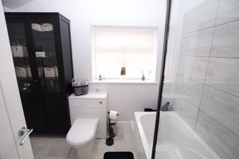 Bathroom photo 3