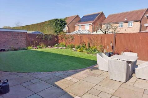 Rear garden photo 1