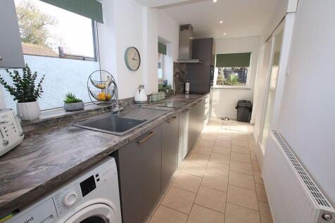 Kitchen photo 1