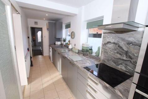 Kitchen photo 2