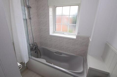 Bathroom photo 2