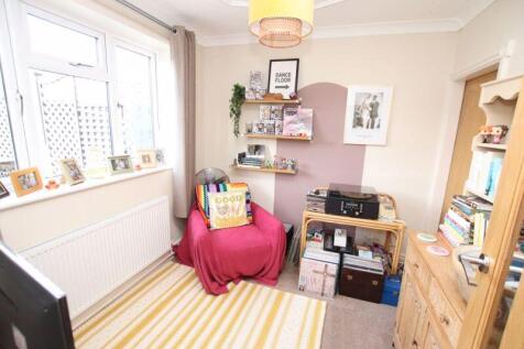 Dining or sitting area