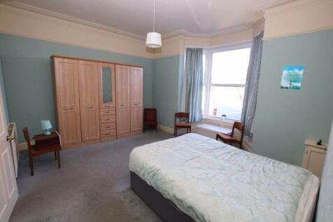 Bed 1 photo 1