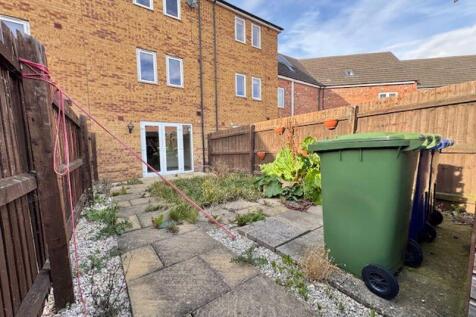Rear garden view 2