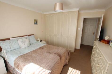 Bed photo 1