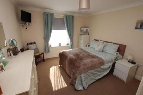 Bed photo 2
