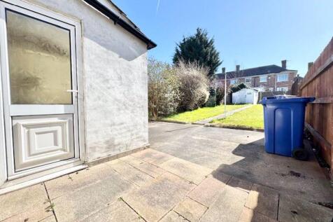 Photo 13Patio to rear garden