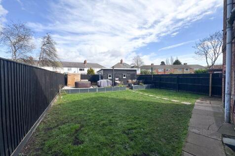 Rear garden view 2