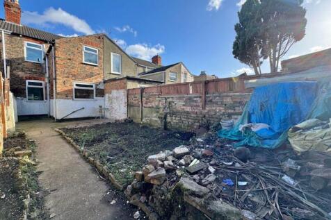 Rear garden view 2