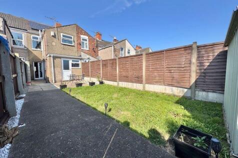 Rear garden view 2