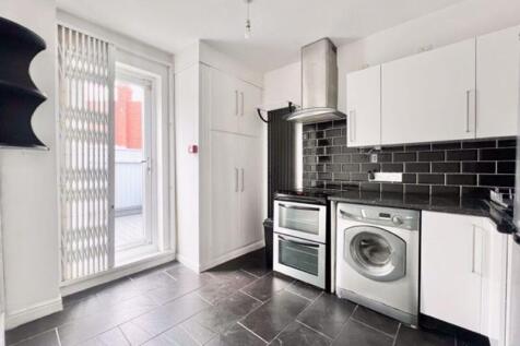 Kitchen photo 1