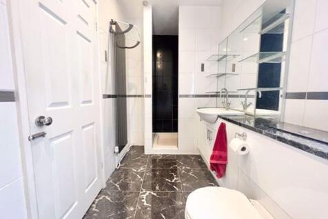 Bathroom photo 1
