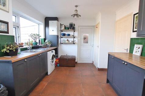 Kitchen photo 2