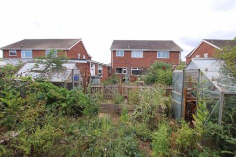 Rear garden photo 2