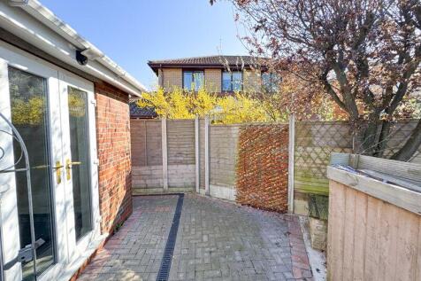 Rear garden view 3 
