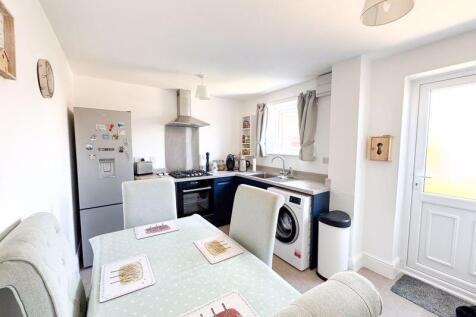 Kitchen-diner view 2 