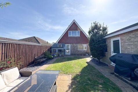 Rear garden view 3 