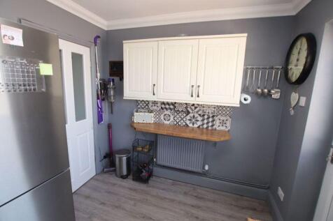 Kitchen photo 2