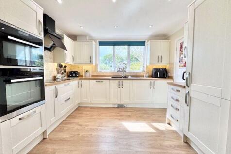 Main kitchen