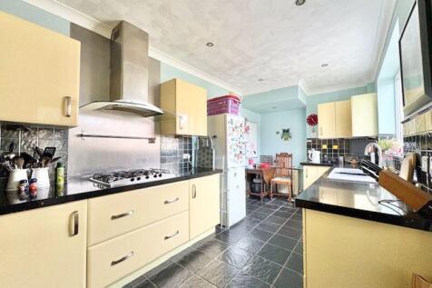 Kitchen 2 view 2