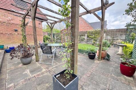 Patio to garden
