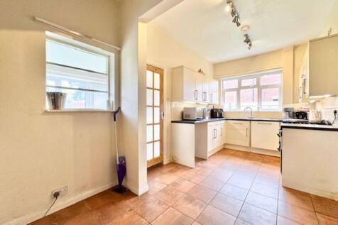 Kitchen breakfast room