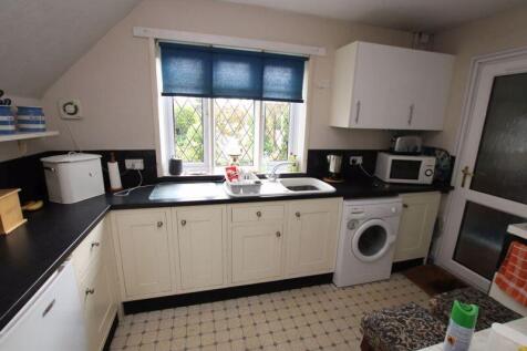 Kitchen photo 1