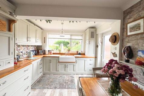Kitchen-diner 