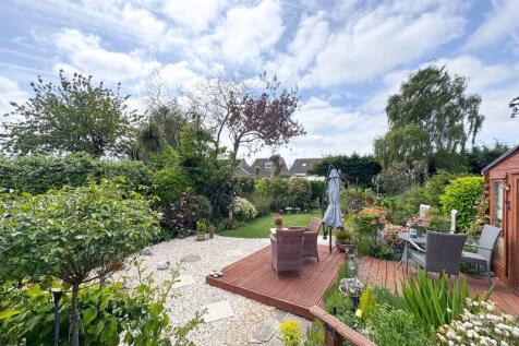 Rear garden view 4