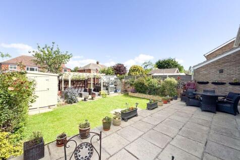 Rear garden view 3