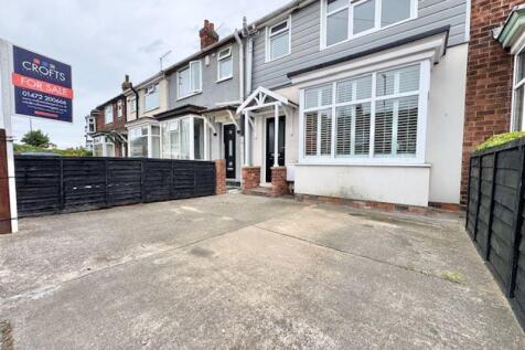 Front garden (parking)