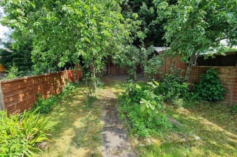 Rear Garden photo 2