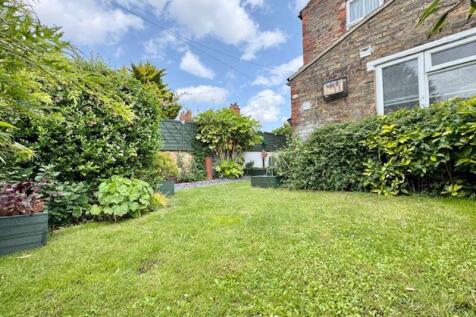 Rear garden view 2