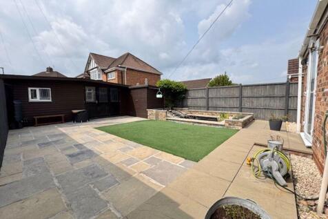 Rear garden view 3