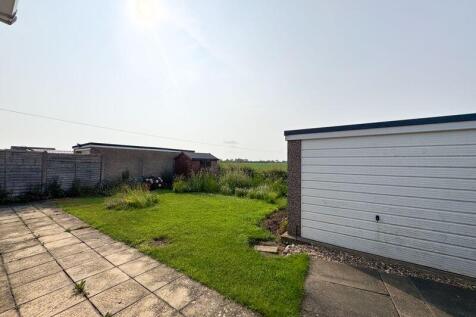 Rear garden view 3 