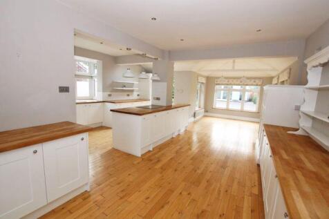 Kitchen area photo 1