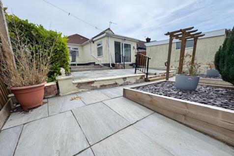 Tiered patio area