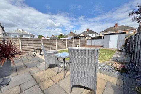Rear garden view 3