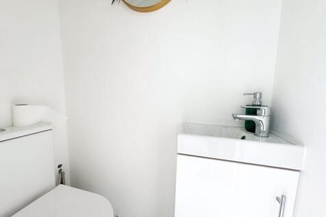 WC in side extension 