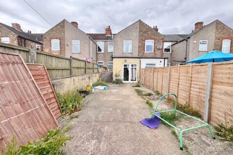 Rear garden view 2