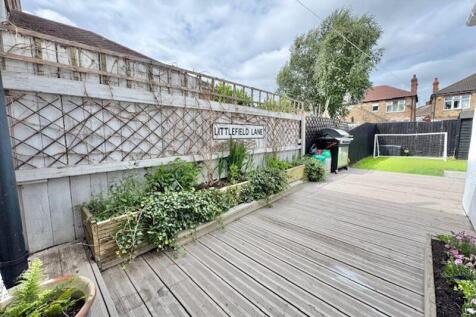 Decking to the house