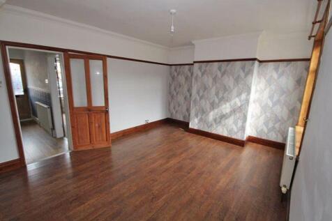 Living or dining room photo 2