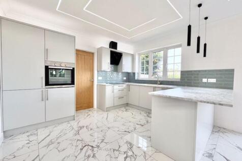 Kitchen breakfast room