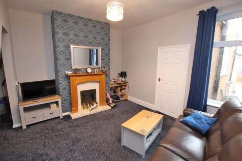 Sitting/dining room