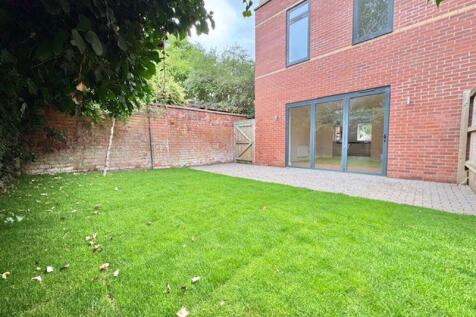 Rear garden view 2