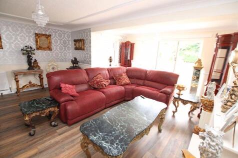 Lounge photo 2