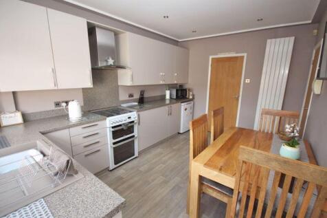 Kitchen diner photo 2