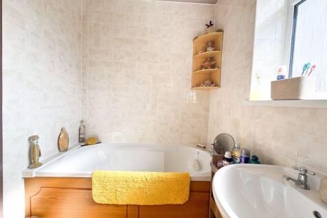 Bathroom view 2