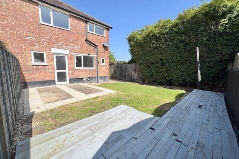 Rear garden view 2