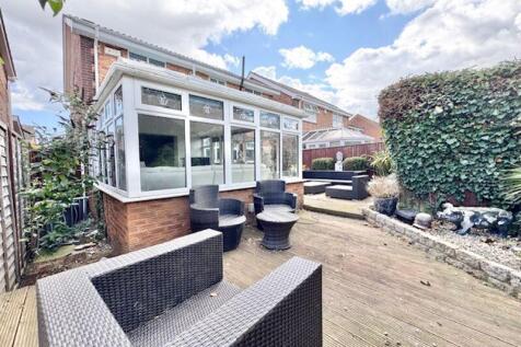 Rear garden view 4